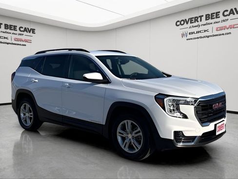 Used 2022 GMC Terrain SLE w/ Driver Convenience Package image 1