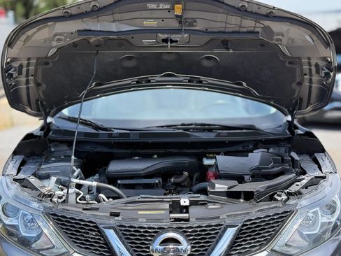 Used 2017 Nissan Rogue Sport SV AWD/4WD image 28