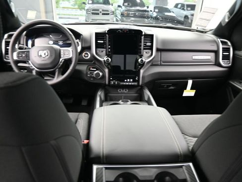 Used 2025 RAM 1500 Big Horn image 31