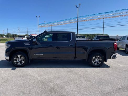 Used 2026 GMC Sierra 1500 SLT w/ SLT Convenience Package AWD/4WD image 4