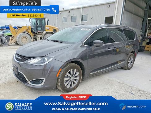 Used 2019 Chrysler Pacifica Touring-L Plus FWD image 1