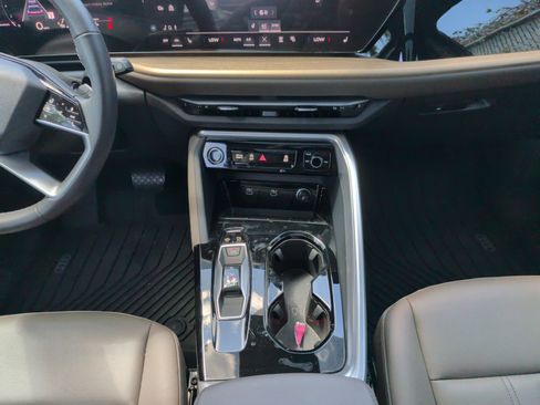 Used 2025 Audi Q5 Premium Plus w/ Premium Plus AWD/4WD image 28