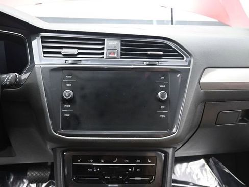 Used 2022 Volkswagen Tiguan SE FWD image 20