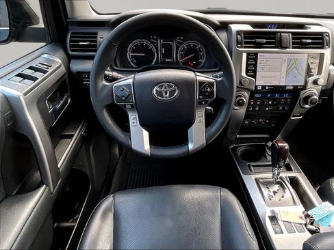 Used 2021 Toyota 4Runner Limited AWD/4WD image 8