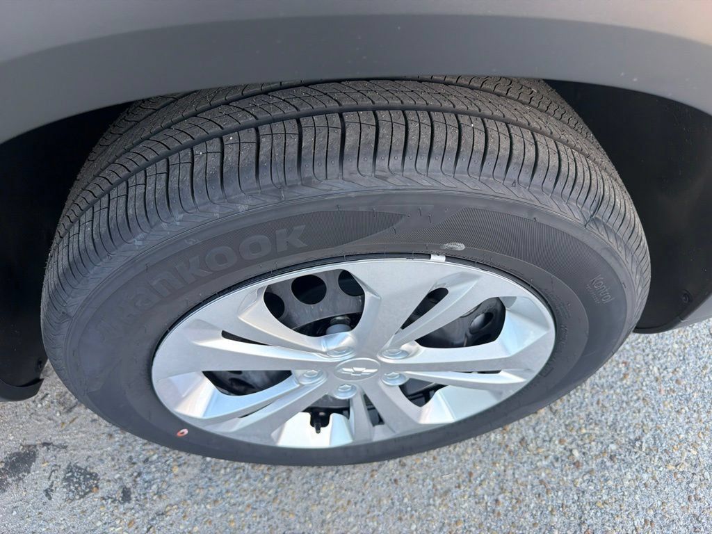 New 2026 Chevrolet Trax LS FWD image 12