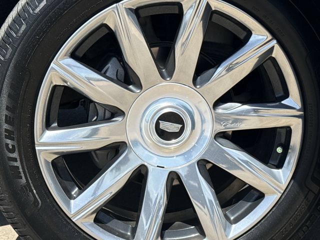 Used 2022 Cadillac Escalade Premium Luxury Platinum w/ Heavy-Duty Trailer Package AWD/4WD image 12