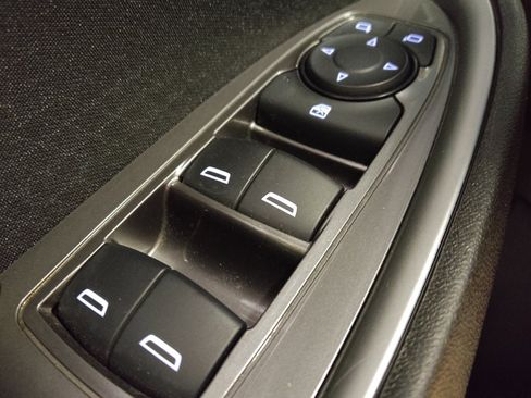 Used 2024 Chevrolet Malibu LS FWD image 27