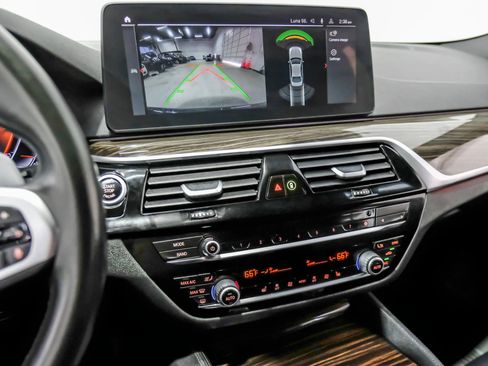 Used 2022 BMW 540i w/ M Sport Package image 30