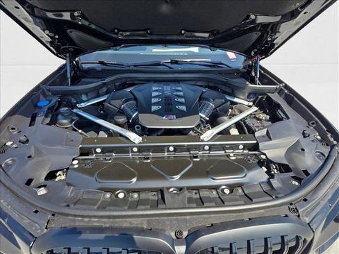 New 2026 BMW X7 M60i w/ Climate Comfort Package image 17