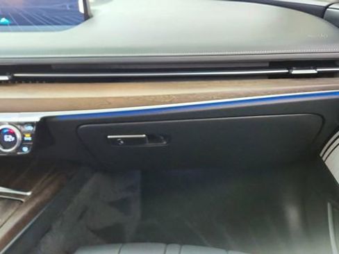 Used 2024 Genesis G80 image 37