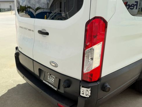 Used 2015 Ford Transit 350 XL RWD image 9