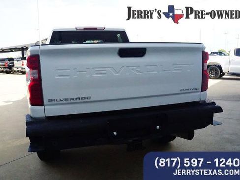 Used 2024 Chevrolet Silverado 2500 Custom w/ Custom Value Package AWD/4WD image 4