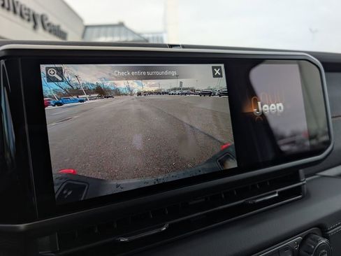 New 2026 Jeep Gladiator Mojave AWD/4WD image 4