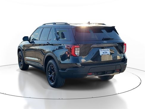 Used 2022 Ford Explorer Timberline image 3