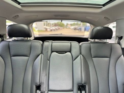 Used 2018 Audi Q7 3.0T Prestige AWD/4WD image 47
