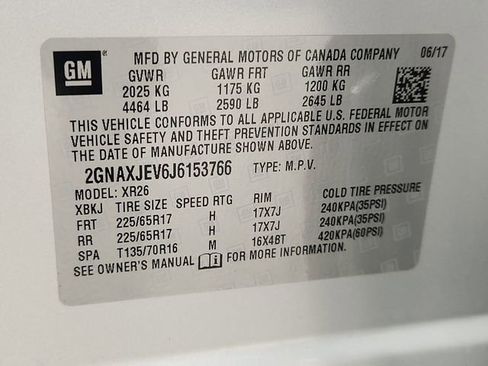 Used 2018 Chevrolet Equinox LT FWD image 32