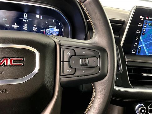 Used 2023 GMC Yukon AT4 w/ AT4 Premium Package image 25