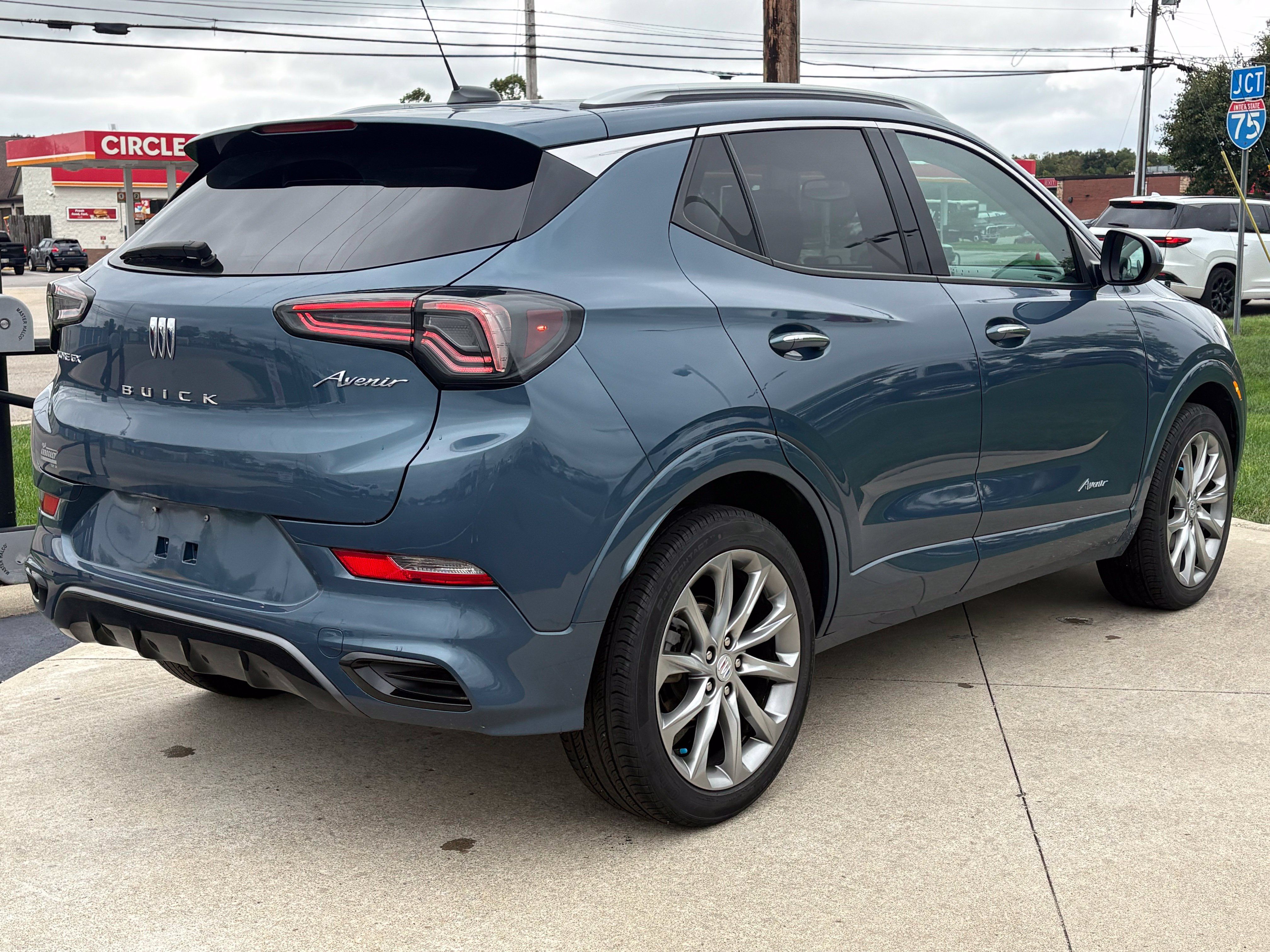 Used 2024 Buick Encore GX Avenir w/ Avenir Convenience Package FWD image 7