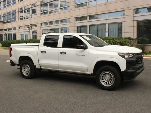 Used 2023 Chevrolet Colorado W/T w/ Safety Package RWD image 2
