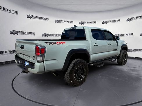 Used 2023 Toyota Tacoma TRD Off-Road w/ TRD Premium Off Road Package AWD/4WD image 8
