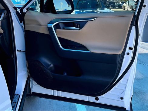 Used 2024 Toyota RAV4 Limited image 22