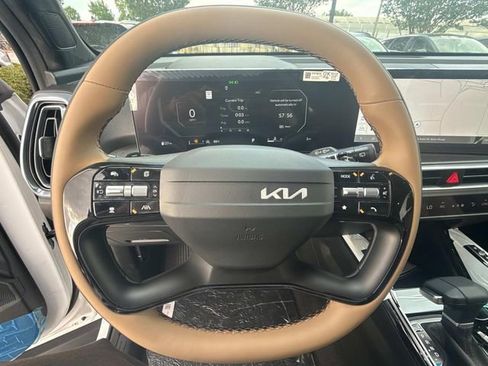 New 2026 Kia Sorento SX Prestige w/ Olive Brown Leather Package AWD/4WD image 25