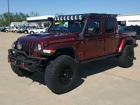 Used 2021 Jeep Gladiator Mojave w/ Cold Weather Group AWD/4WD image 5