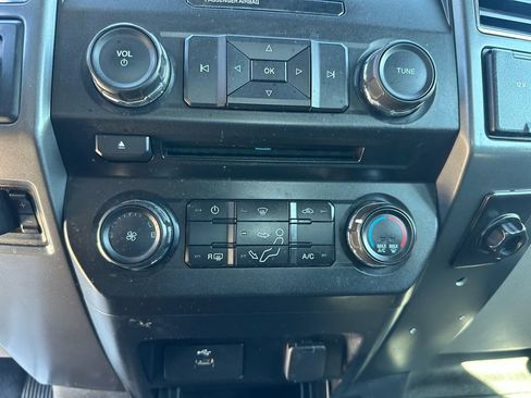Used 2018 Ford F250 XLT w/ XLT Value Package AWD/4WD image 41