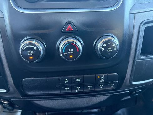 Used 2018 RAM 3500 Tradesman w/ Chrome Appearance Group AWD/4WD image 27