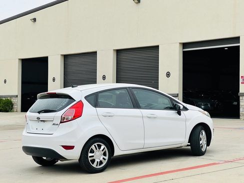 Used 2019 Ford Fiesta SE FWD image 10