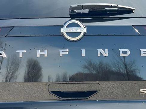 New 2026 Nissan Pathfinder SL image 47