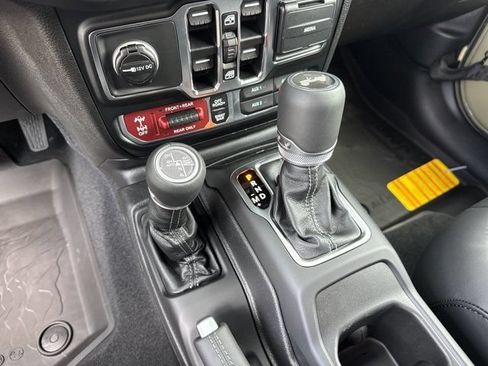 New 2026 Jeep Wrangler Unlimited Rubicon AWD/4WD image 29