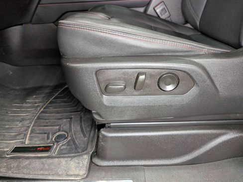 Used 2022 Chevrolet Tahoe RST w/ Sport Performance Package image 39