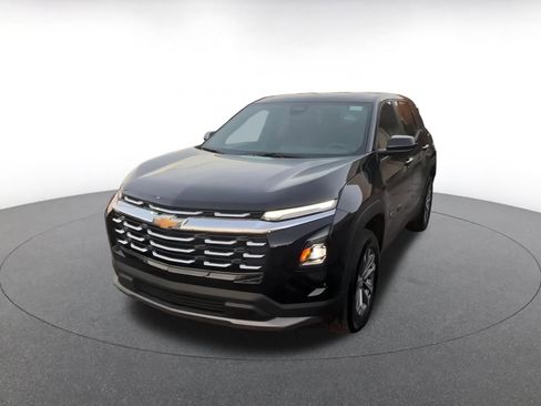 Used 2025 Chevrolet Equinox LT image 6