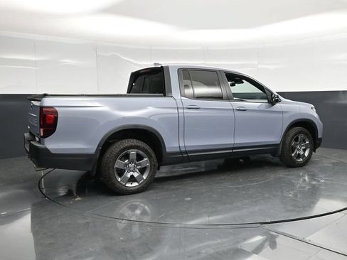 Used 2024 Honda Ridgeline TrailSport image 2