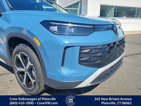 New 2025 Volkswagen Tiguan SE image 20