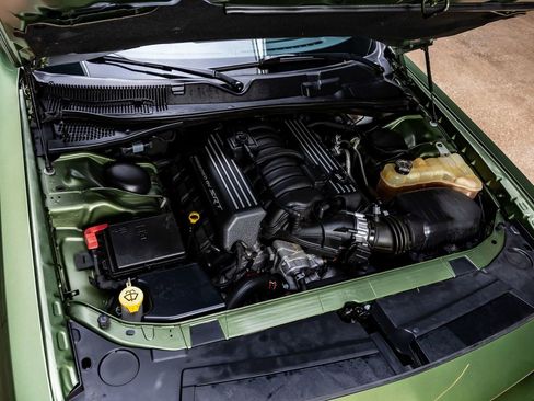 Used 2022 Dodge Challenger R/T Scat Pack RWD image 34