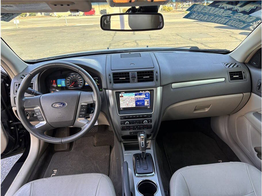 Used 2012 Ford Fusion Hybrid FWD image 10