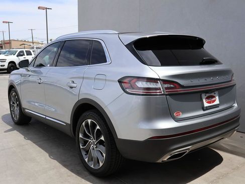 Used 2022 Lincoln Nautilus Reserve w/ Cargo Utility Package FWD image 3