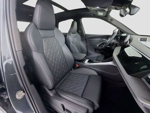 New 2025 Audi SQ5 Premium Plus image 30