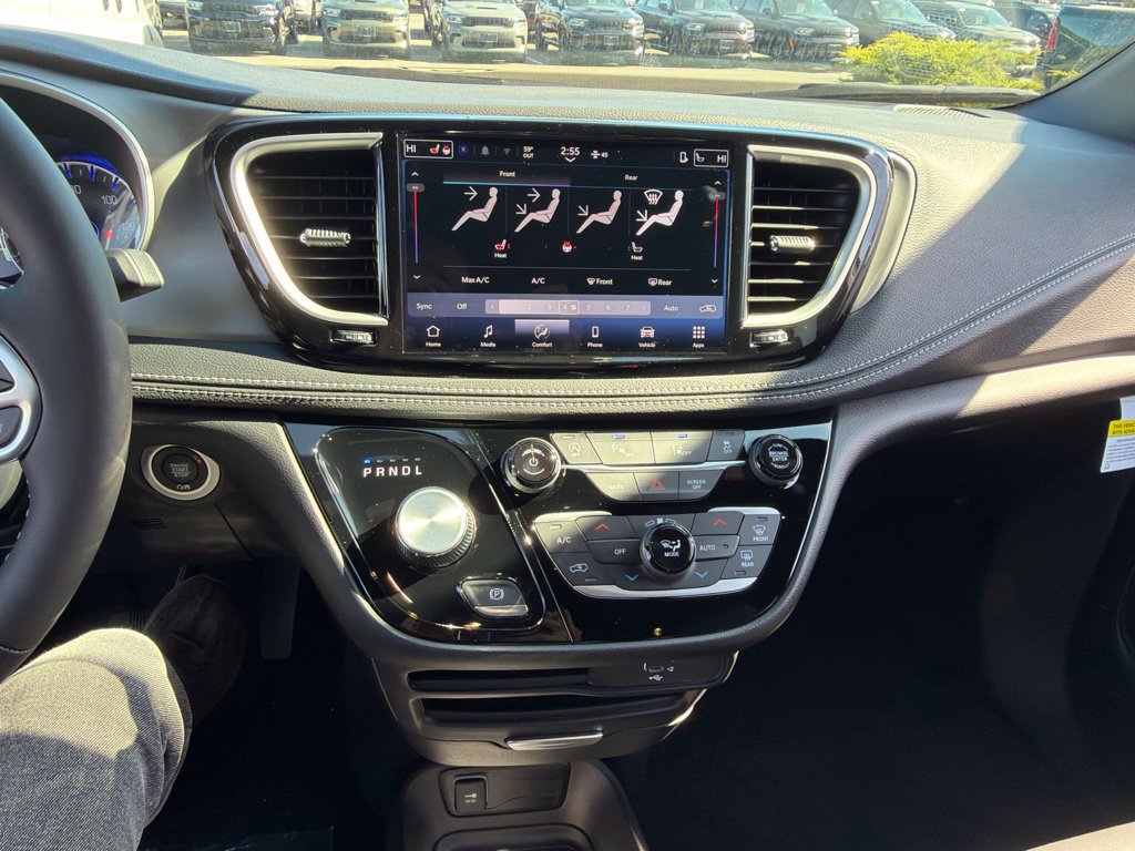 New 2027 Chrysler Pacifica Select FWD image 23