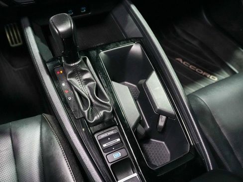 Used 2024 Honda Accord Sport image 15