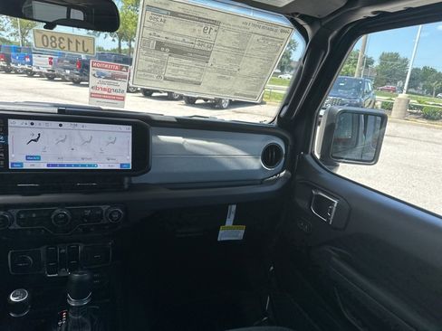 New 2025 Jeep Gladiator Sport image 52