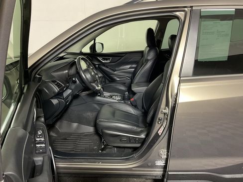 Used 2020 Subaru Forester Limited image 19