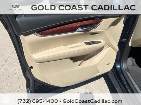 Used 2017 Cadillac XT5 Luxury w/ Driver Awareness Package AWD/4WD image 15