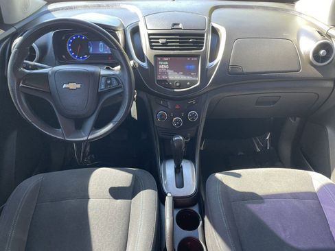 Used 2016 Chevrolet Trax LS image 14