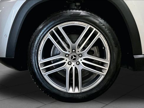 Certified 2021 Mercedes-Benz GLS 450 4MATIC image 11