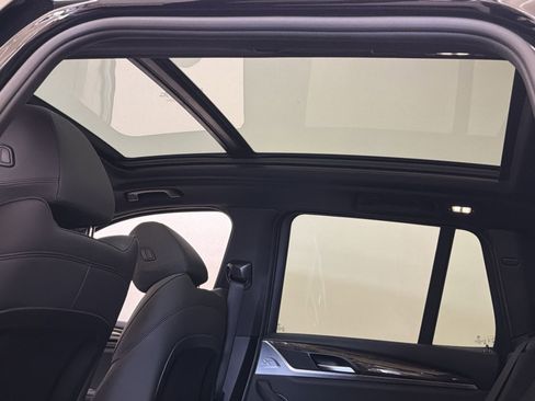 Used 2019 BMW X3 xDrive30i w/ Premium Package AWD/4WD image 25