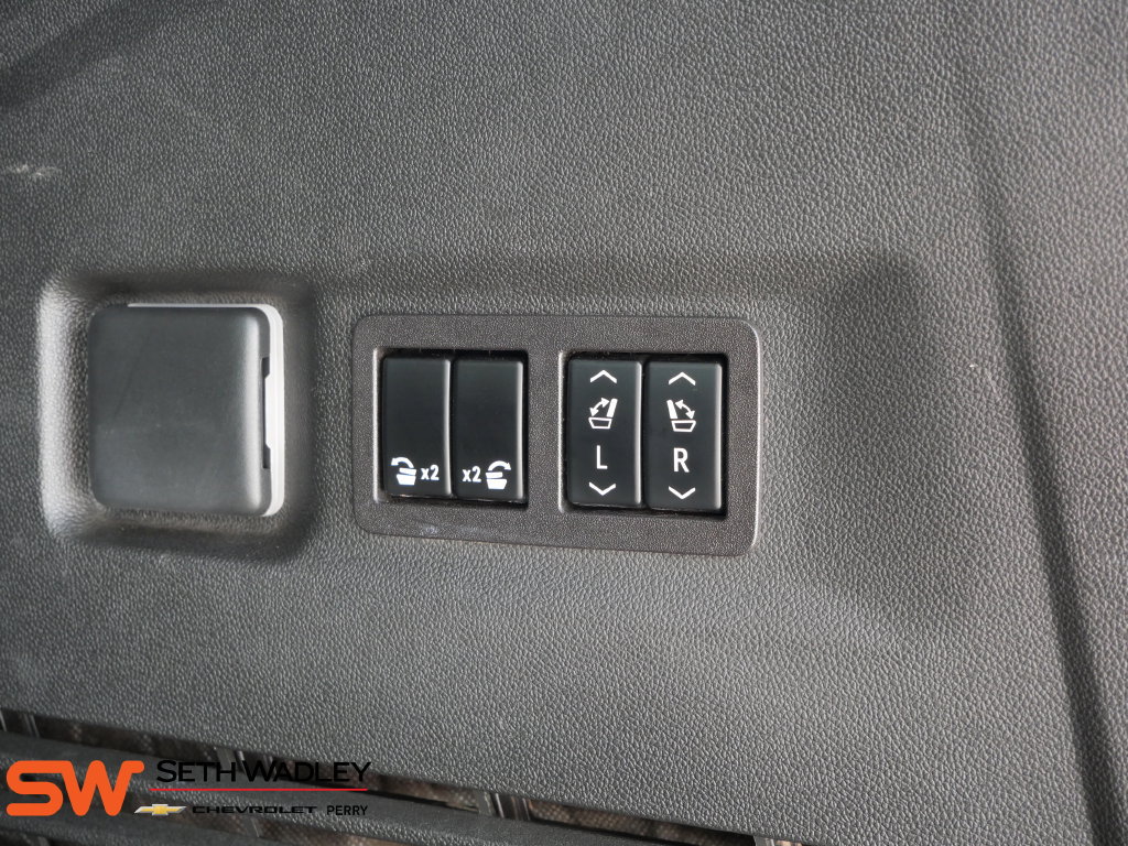 Used 2023 GMC Yukon XL Denali w/ Denali Reserve Package AWD/4WD image 19
