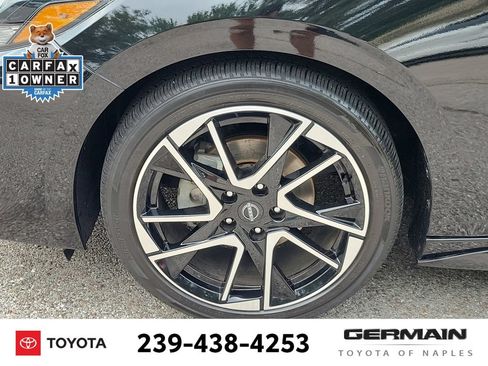 Used 2024 Nissan Sentra SR w/ SR Premium Package FWD image 14